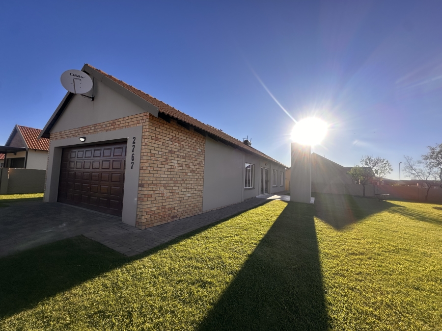 3 Bedroom Property for Sale in Waterkloof Hill Estate North West